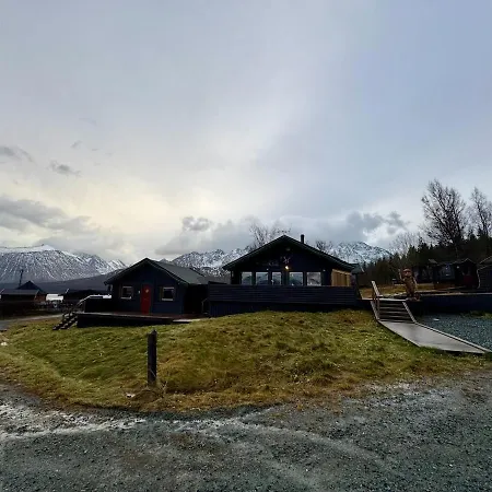 Big In Lyngen Fjords Nyaraló Jægervatnet