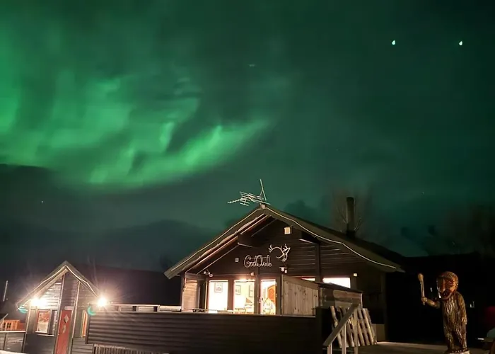 Big In Lyngen Fjords * Jægervatnet